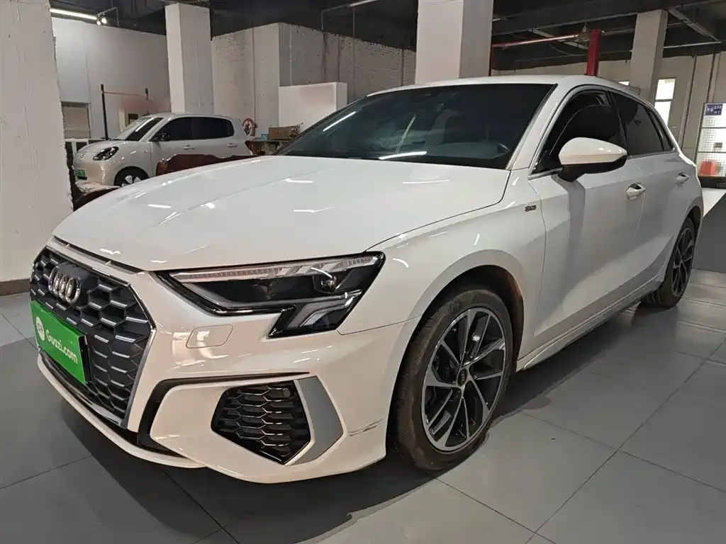 Audi A3 2023 из CN, фото 6