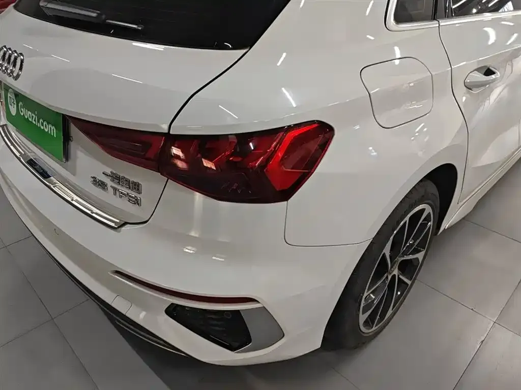 Audi A3 2023 из CN, фото 4