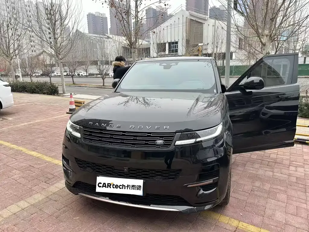 Land Rover Sport 2023 из CN, фото 1