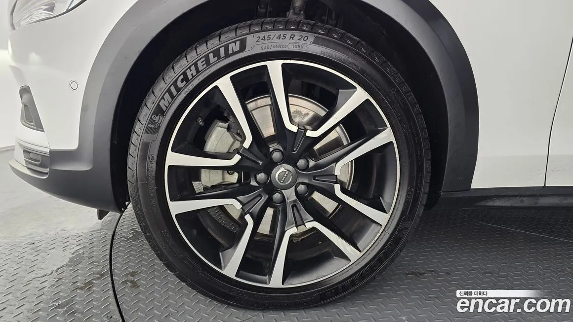 Volvo V90 2023 из KR, фото 8