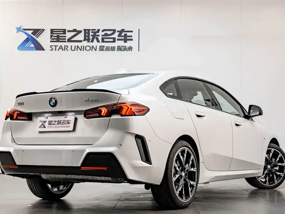 BMW 2 Series 2025 из CN, фото 3