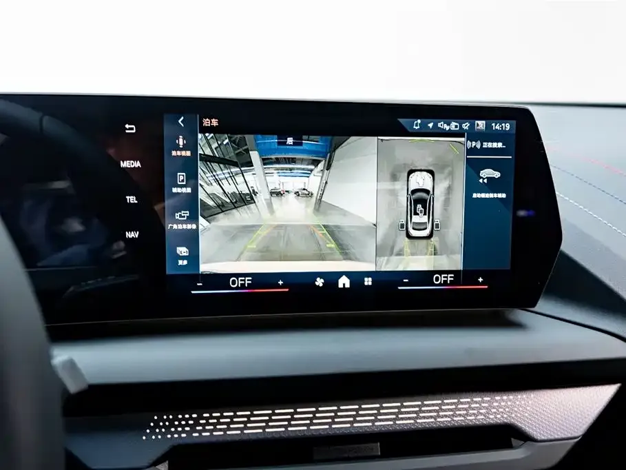 BMW 2 Series 2025 из CN, фото 6