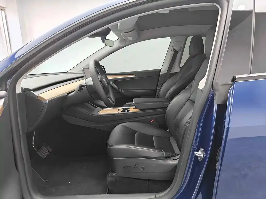 Tesla Model Y 2023 из CN, фото 7