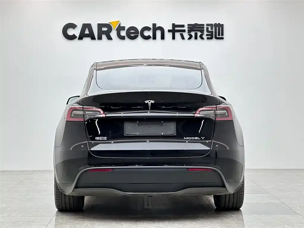 Tesla Model Y 2023 из CN, фото 7