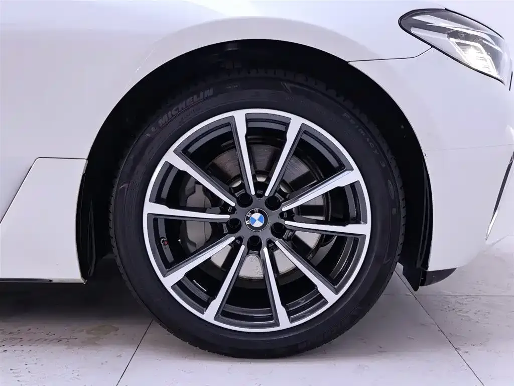 BMW 6 Series GT 2023 из CN, фото 8