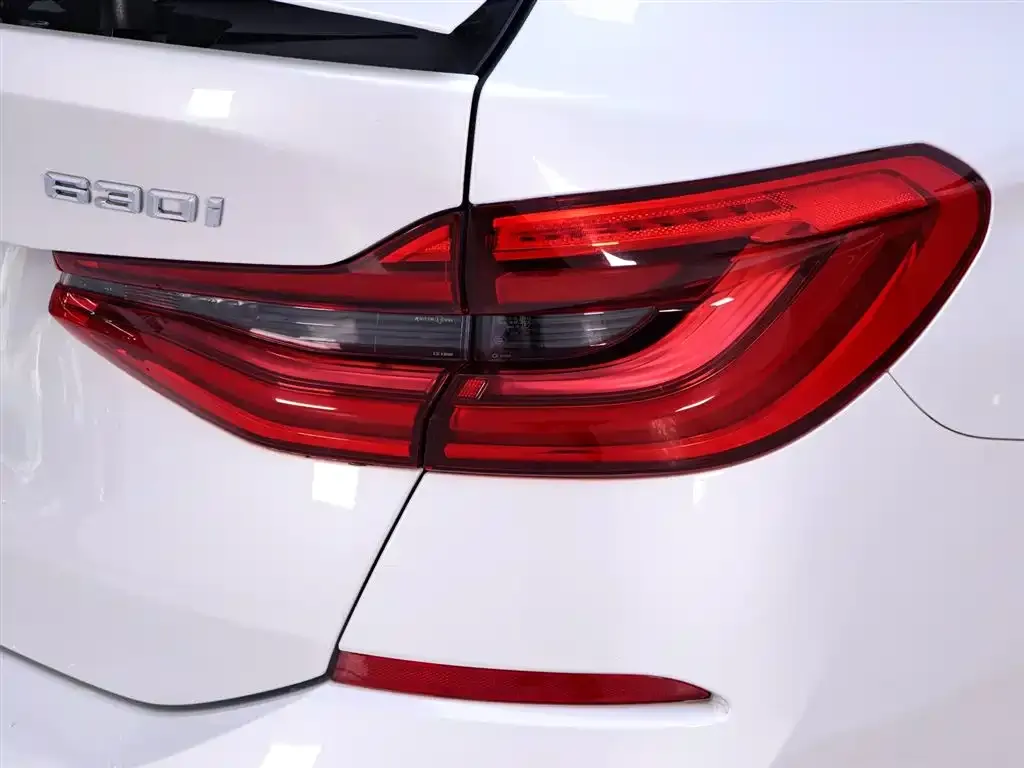 BMW 6 Series GT 2023 из CN, фото 2