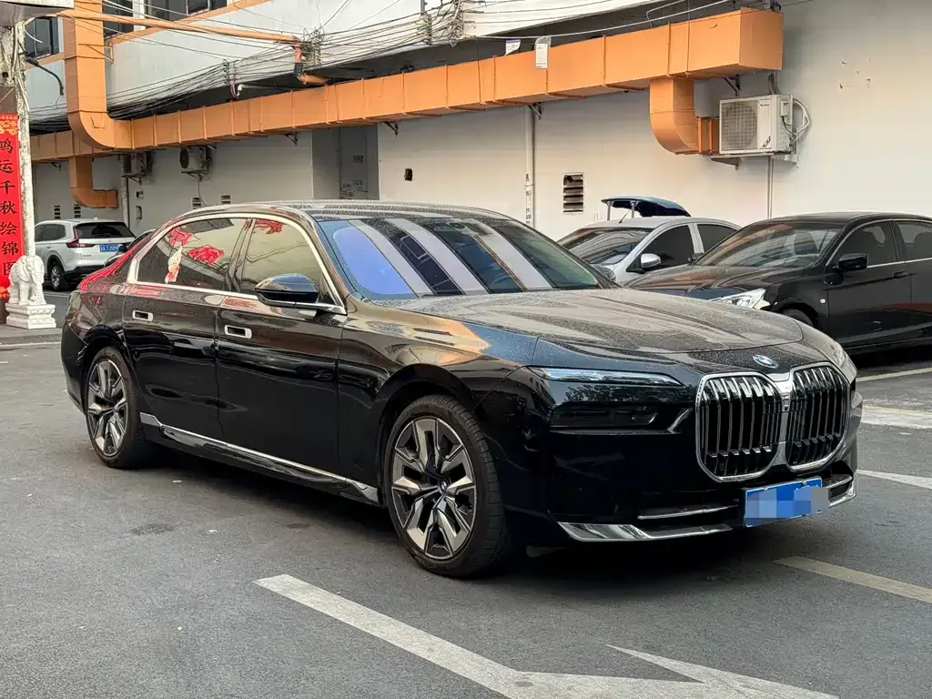 BMW 7 Series 2024 из CN, фото 6