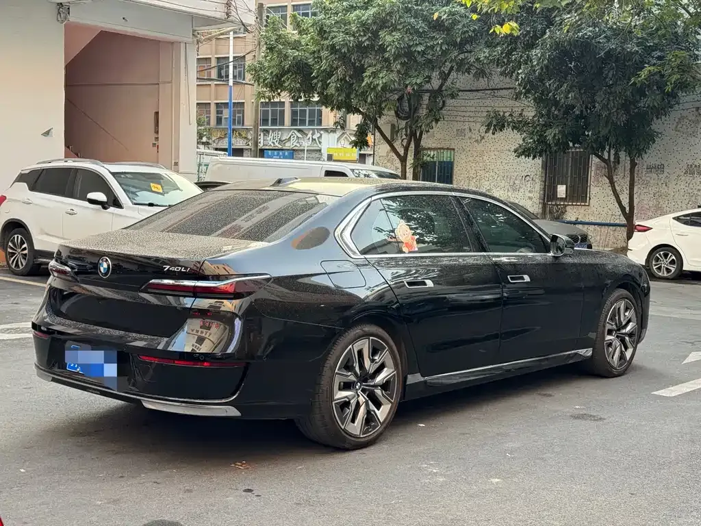 BMW 7 Series 2024 из CN, фото 5