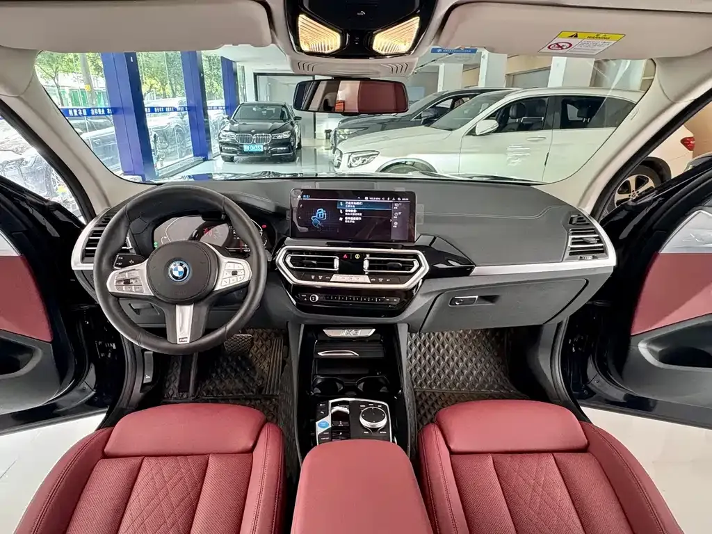 BMW iX3 2024 из CN, фото 6