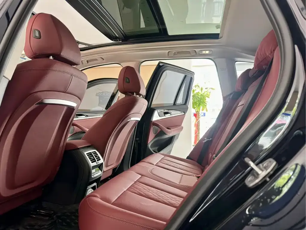 BMW iX3 2024 из CN, фото 5