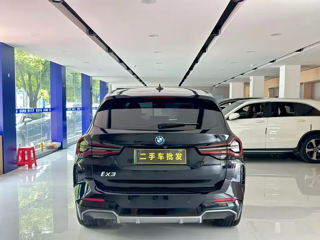 BMW iX3 2024 из CN, фото 3