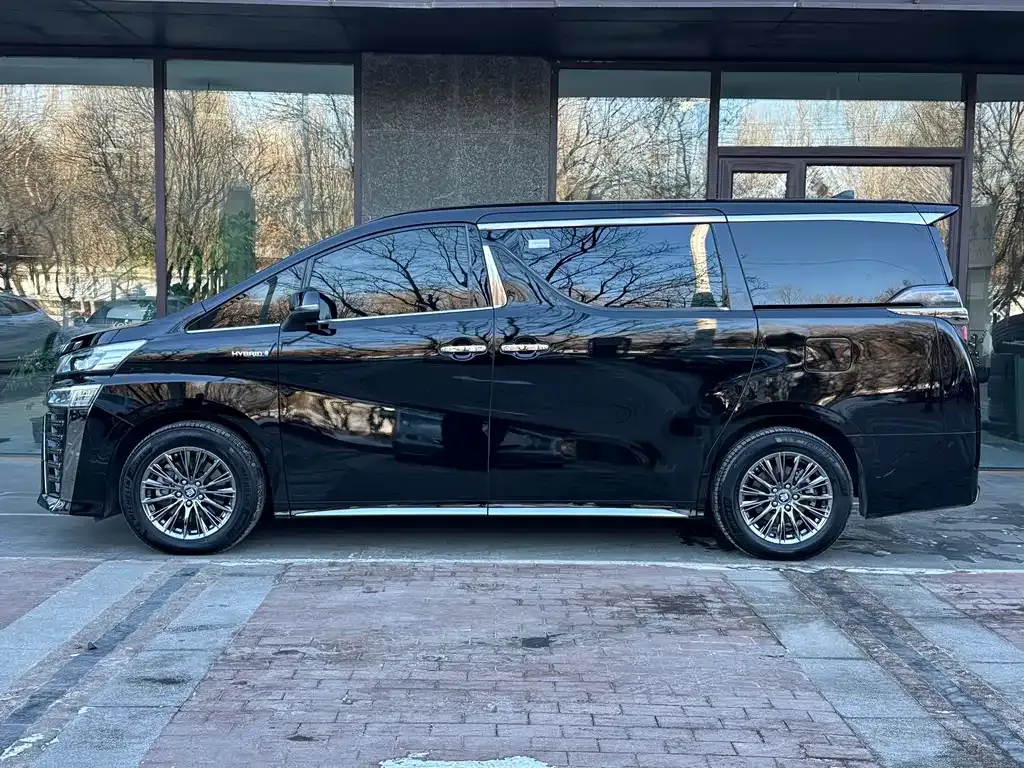 Toyota Vellfire 2022 из CN, фото 4