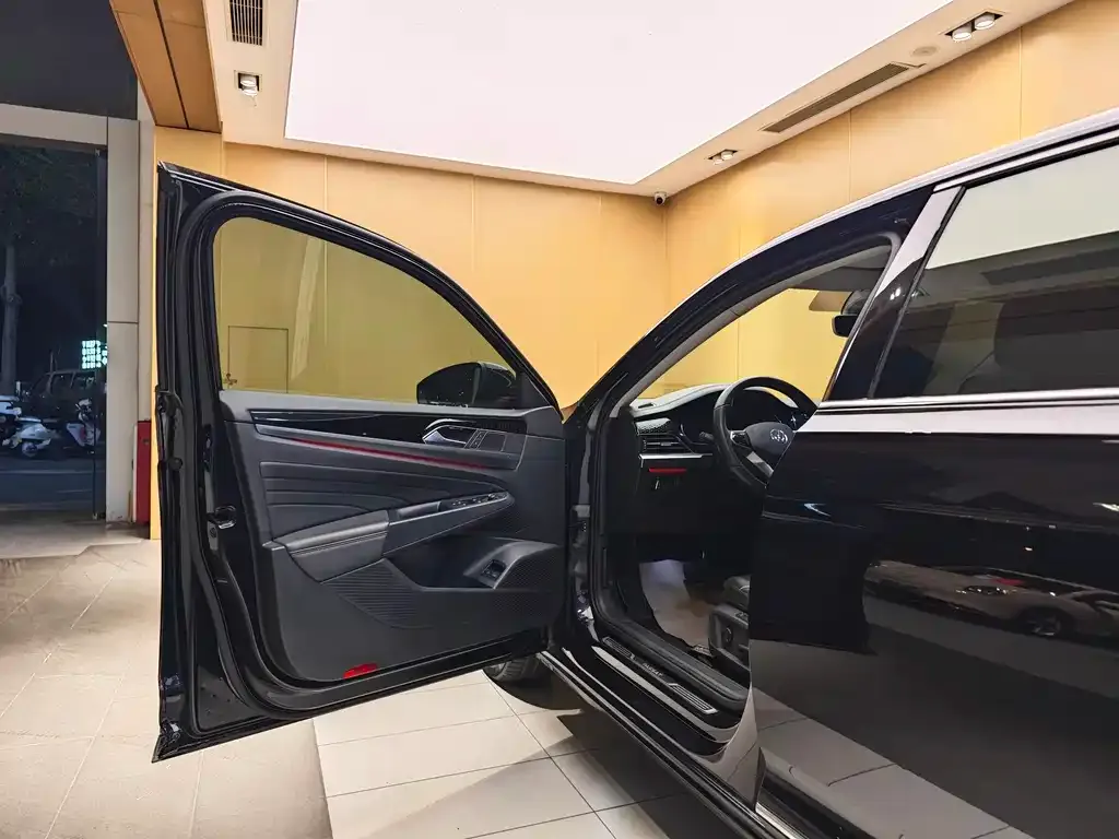 Volkswagen Passat New Energy 2022 из CN, фото 10