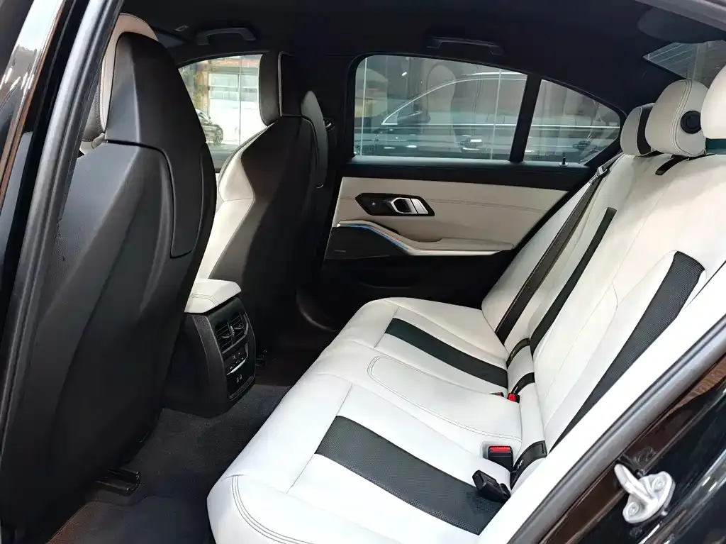 BMW M3 2023 из CN, фото 8