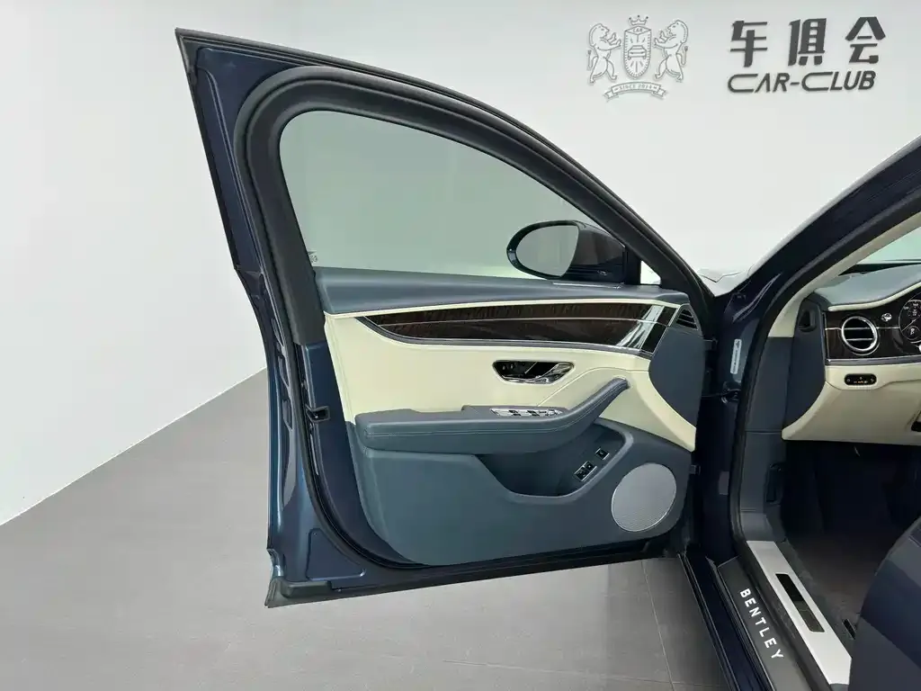 Bentley Flying Spur 2021 из CN, фото 4
