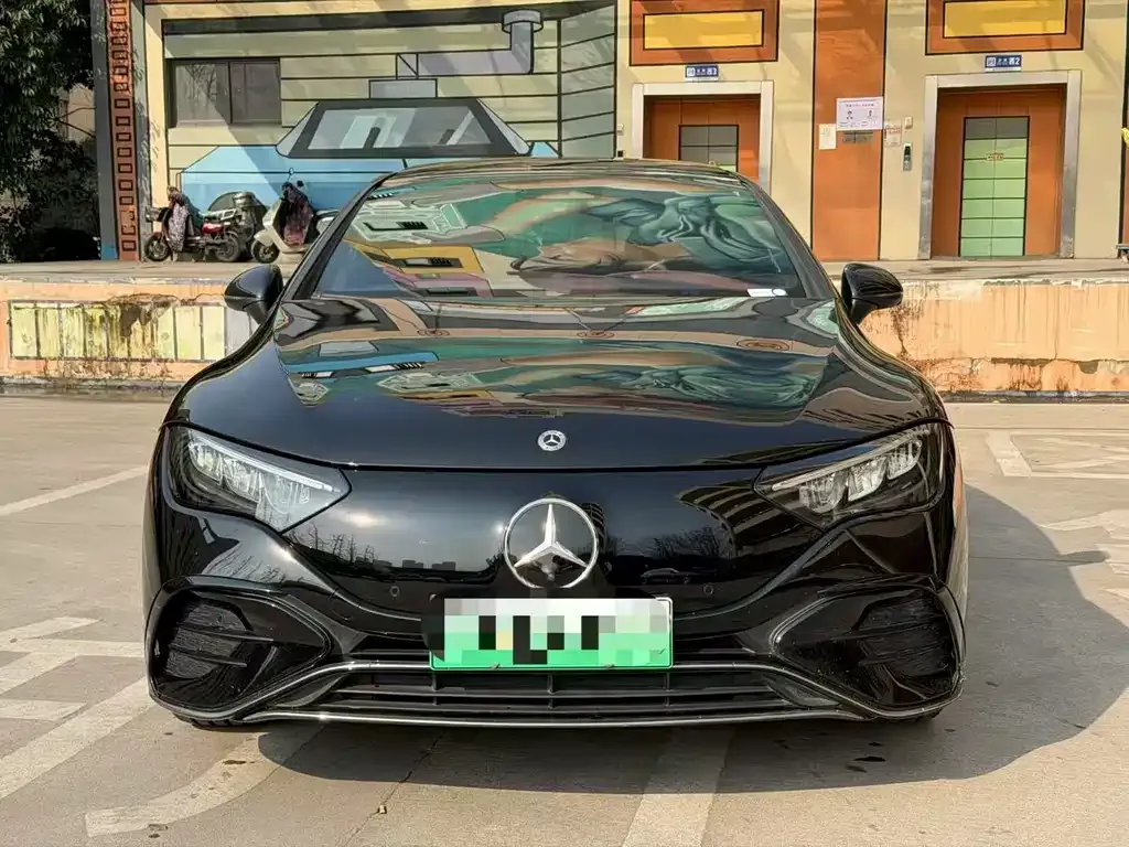 Mercedes-Benz EQE SUV 2023 из CN, фото 6