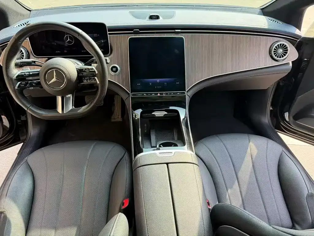 Mercedes-Benz EQE SUV 2023 из CN, фото 5