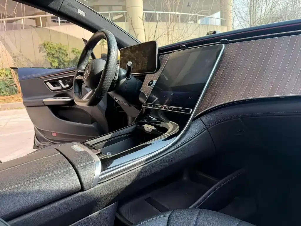 Mercedes-Benz EQE SUV 2023 из CN, фото 8