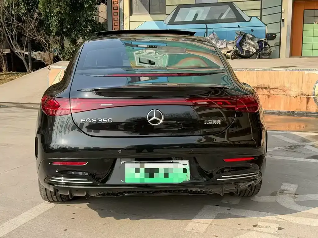 Mercedes-Benz EQE SUV 2023 из CN, фото 4