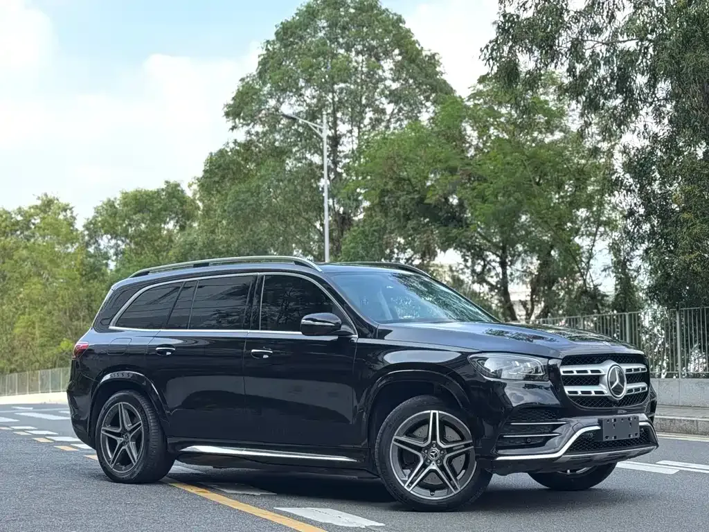 Mercedes-Benz GLS — фото 6