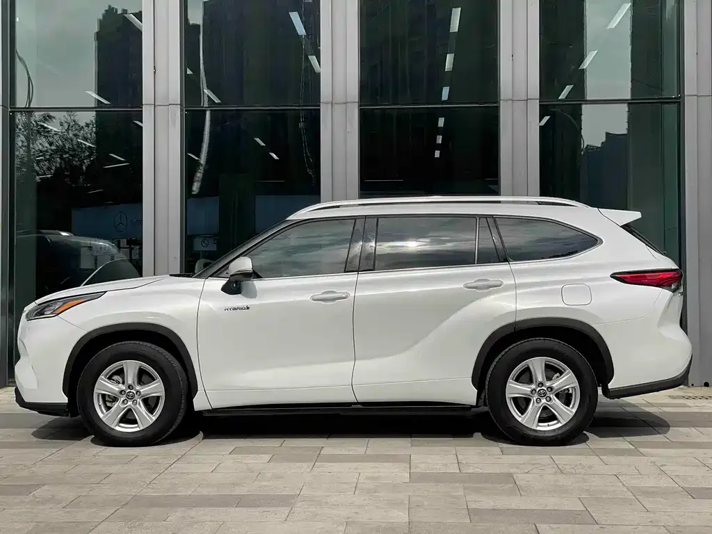 Toyota Highlander 2023 из CN, фото 4