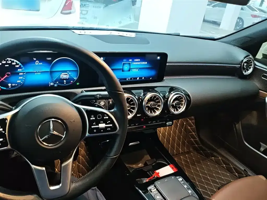 Mercedes-Benz A-Class (Import) 2022 из CN, фото 9