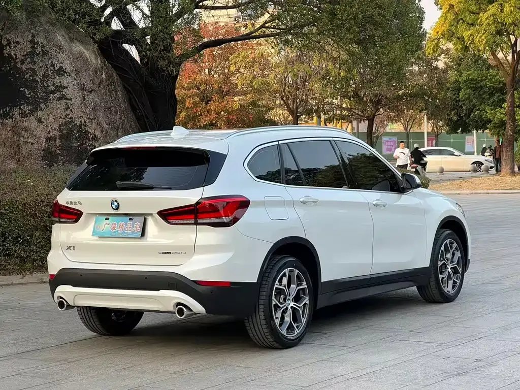 BMW X1 — фото 10