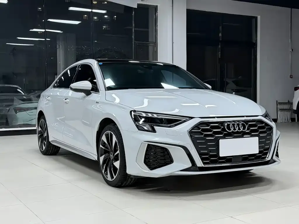 Audi A3 2023 из CN, фото 6