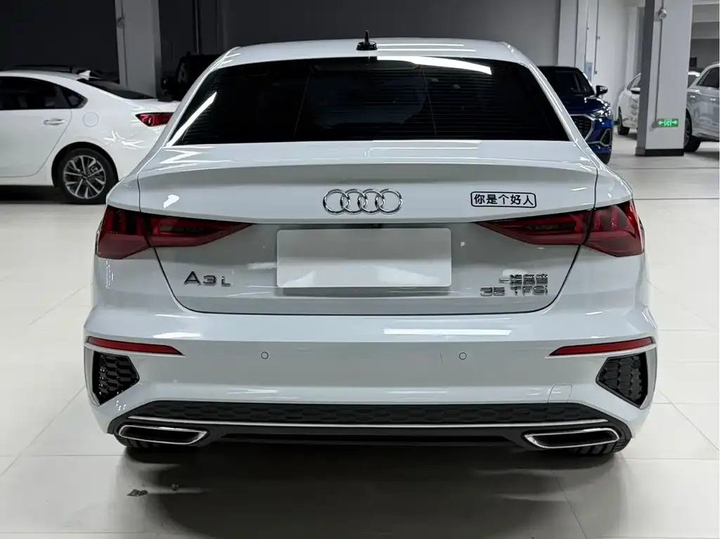 Audi A3 2023 из CN, фото 2