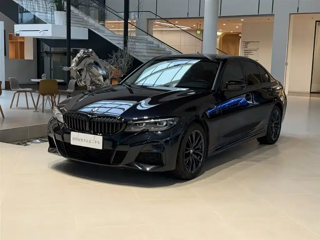 BMW 3 Series 2022 из CN, фото 1