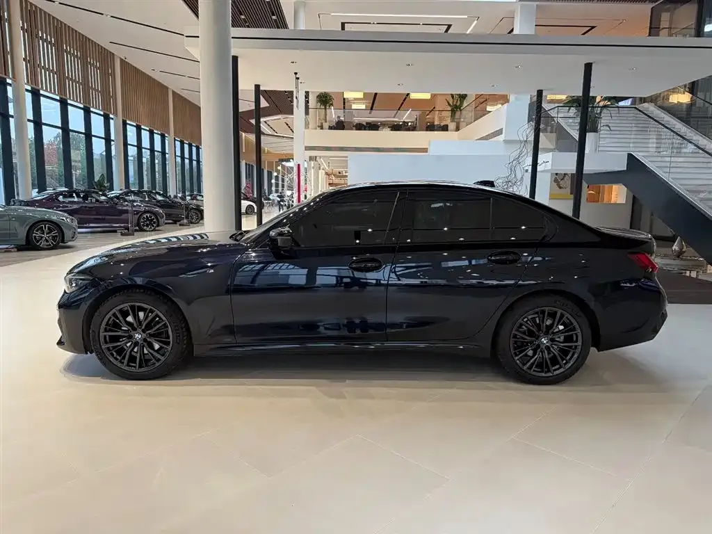 BMW 3 Series 2022 из CN, фото 7