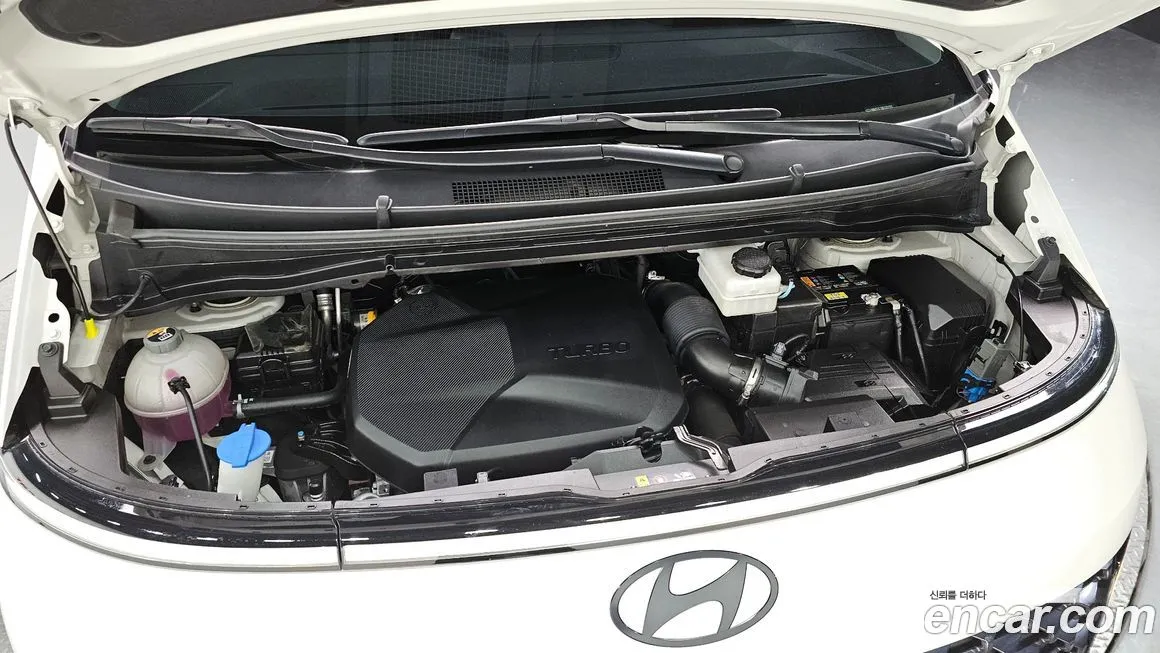 Hyundai Staria — фото 9