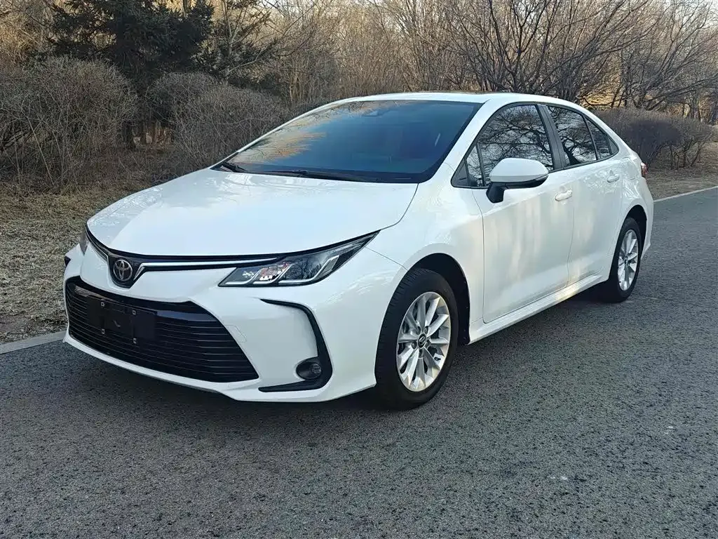 Toyota Corolla 2022 из CN, фото 1
