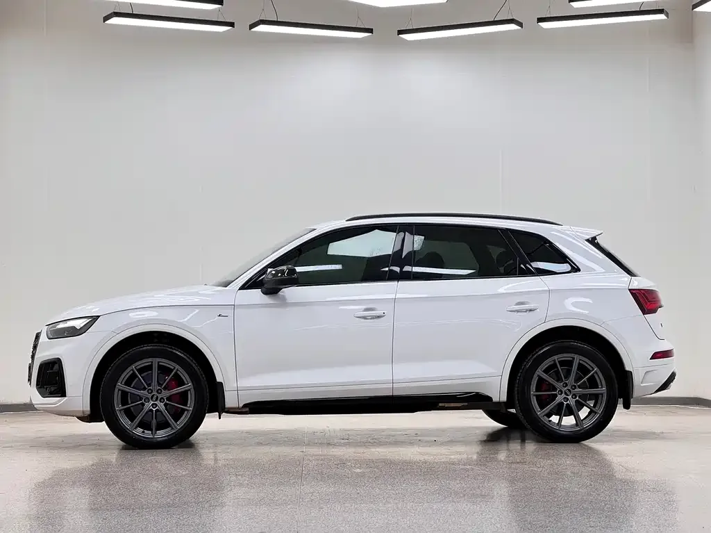 Audi Q5L 2023 из CN, фото 9