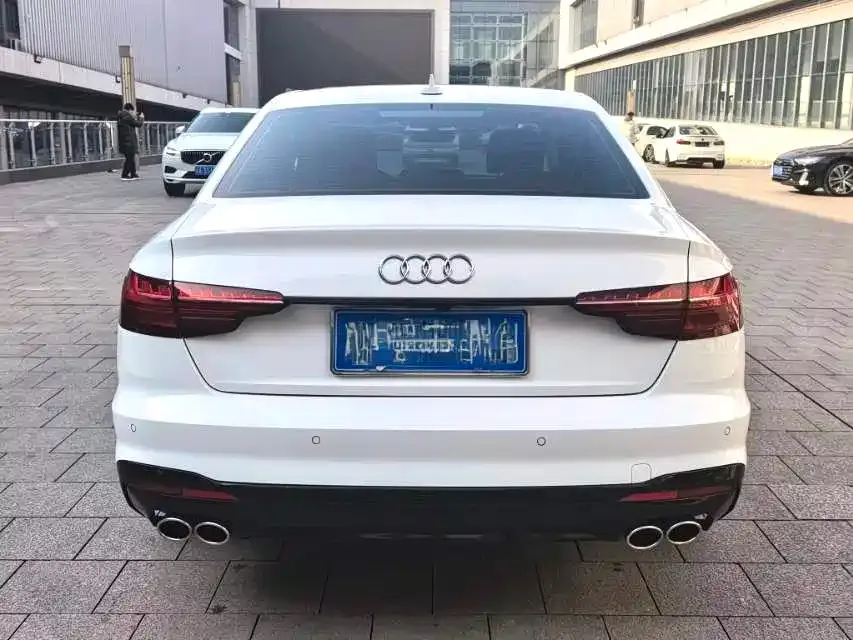 Audi A4L 2023 из CN, фото 7