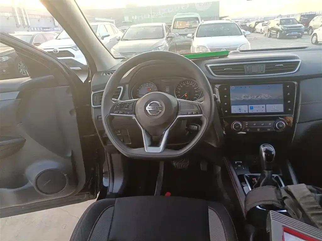 Nissan Qashqai 2021 из CN, фото 2