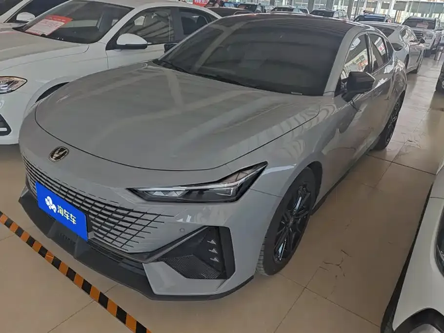 Changan UNI-V 2023 из CN, фото 1