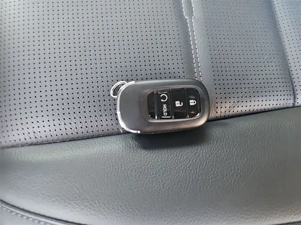 Honda CR-V 2024 из CN, фото 2