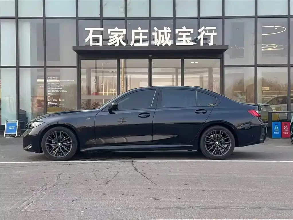 BMW 3 Series 2023 из CN, фото 4