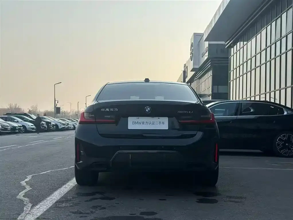 BMW 3 Series 2023 из CN, фото 6