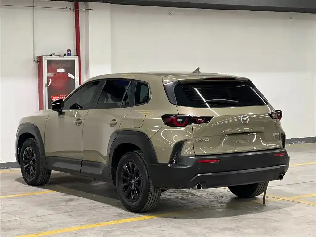 Mazda CX-50 2023 из CN, фото 3