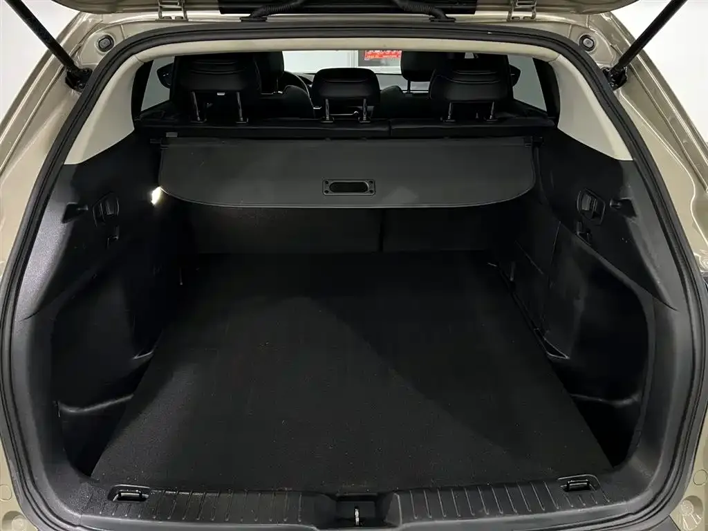 Mazda CX-50 2023 из CN, фото 8