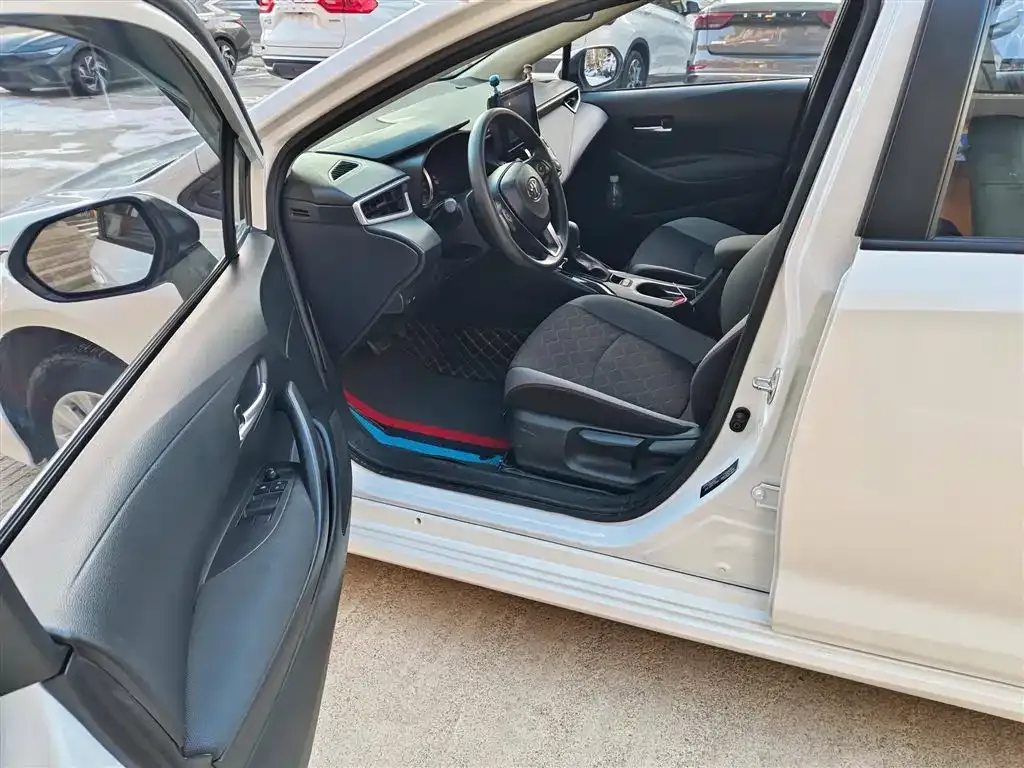 Toyota Corolla 2021 из CN, фото 5
