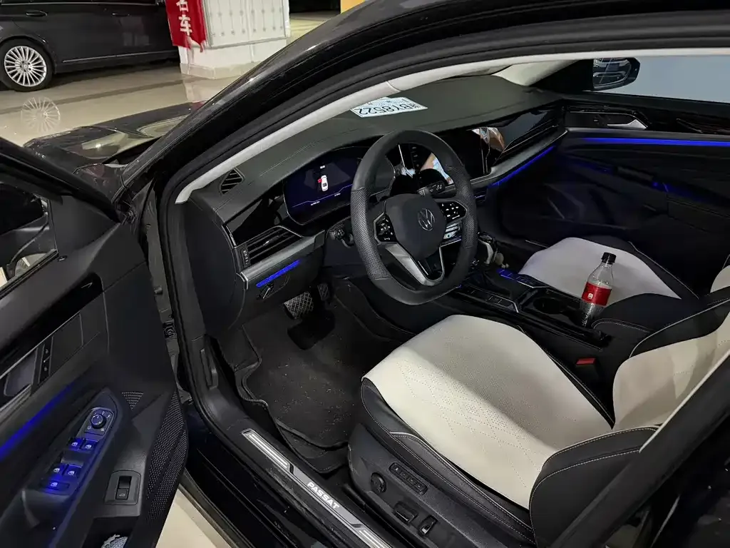 Volkswagen Passat 2024 из CN, фото 4
