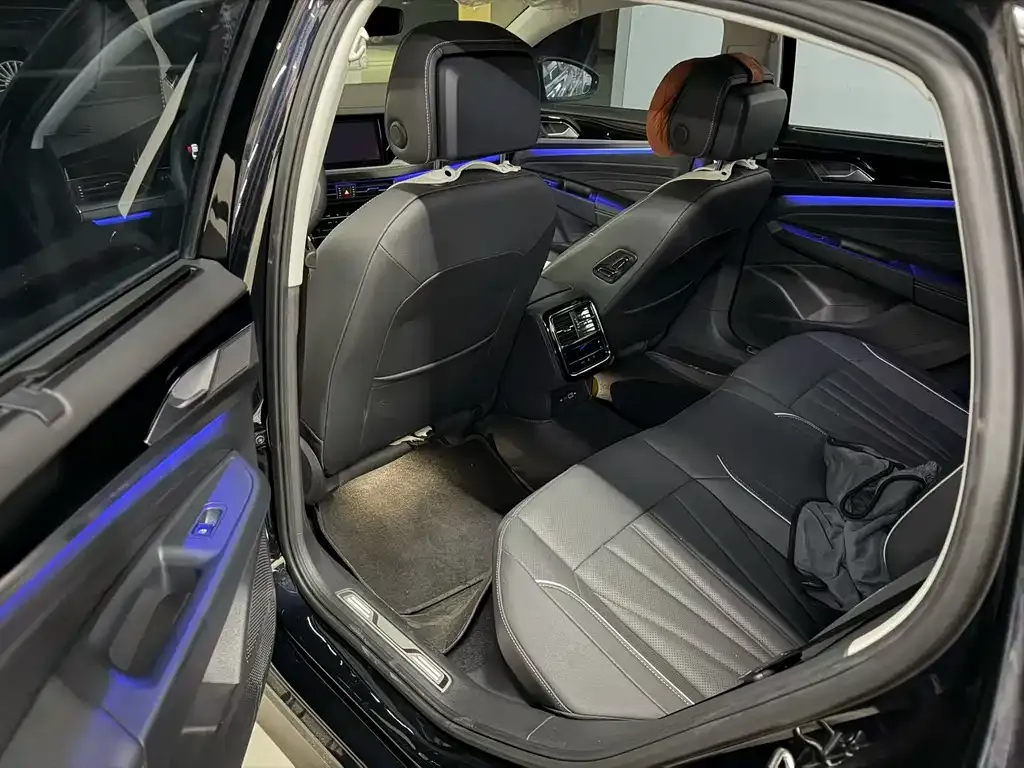 Volkswagen Passat 2024 из CN, фото 6