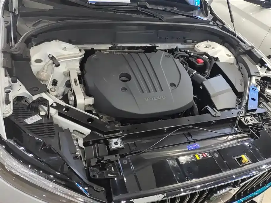 Volvo XC60 2022 из CN, фото 9