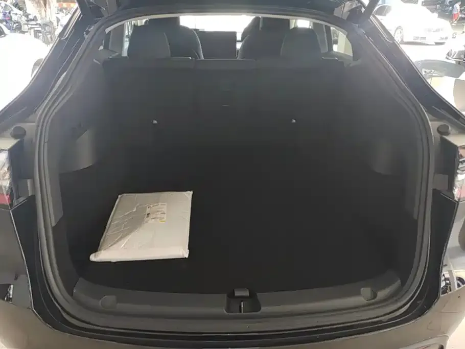 Tesla Model Y 2023 из CN, фото 4