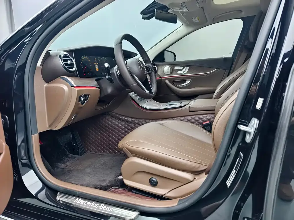 Mercedes-Benz E-Class 2023 из CN, фото 7
