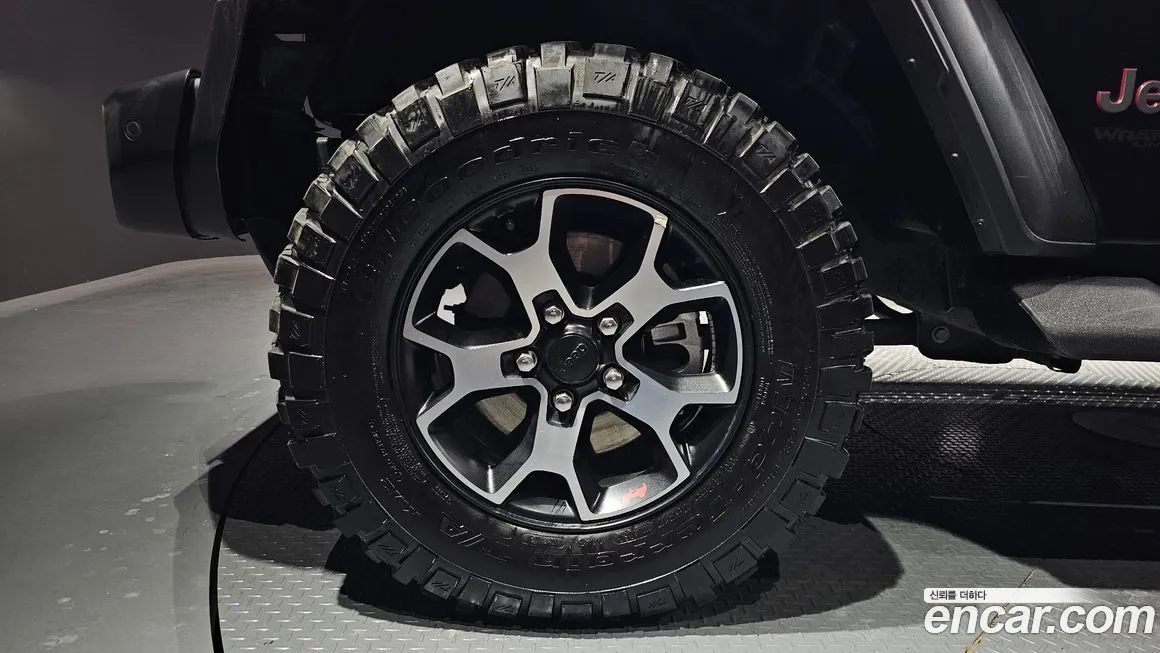 Jeep Wrangler 2022 из KR, фото 5