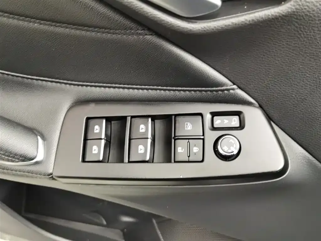 Toyota Avalon 2021 из CN, фото 10